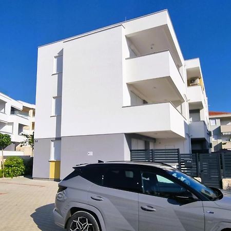 Nova Excellence Novalja Exterior foto
